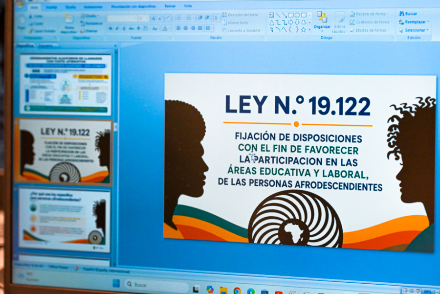 Pantalla de laptop con información sobre Ley 19.122