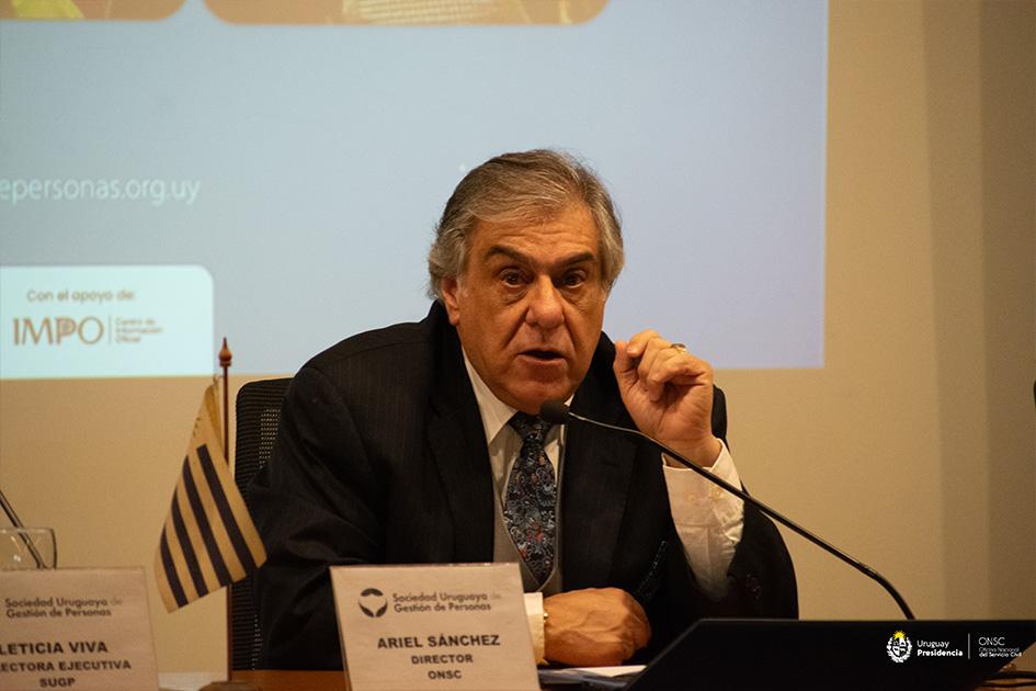 Ariel Sánchez, director de ONSC Ariel Sánchez hablando