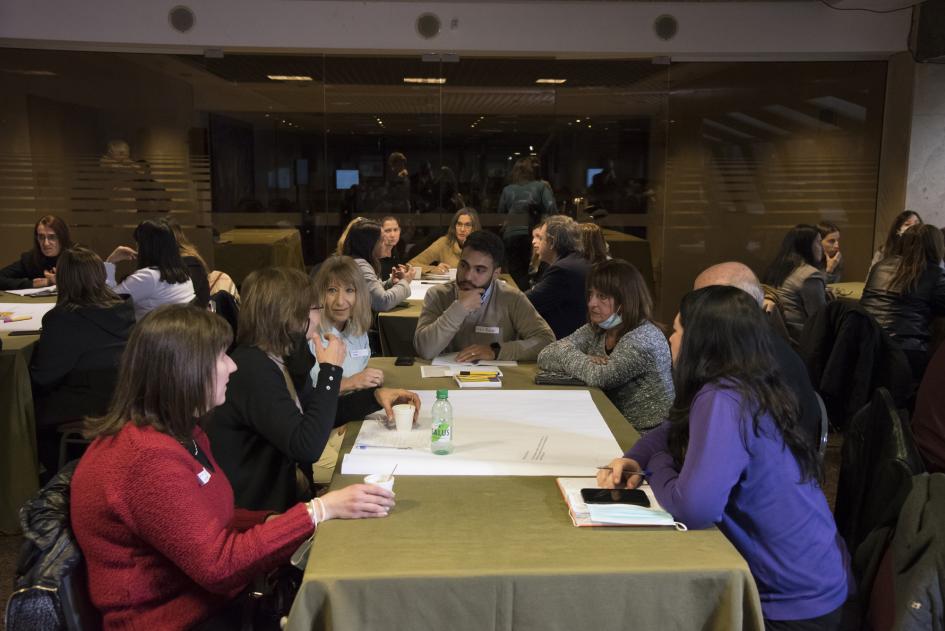Foto gentileza del Departamento de Fotografía del Parlamento del Uruguay Conversatorio