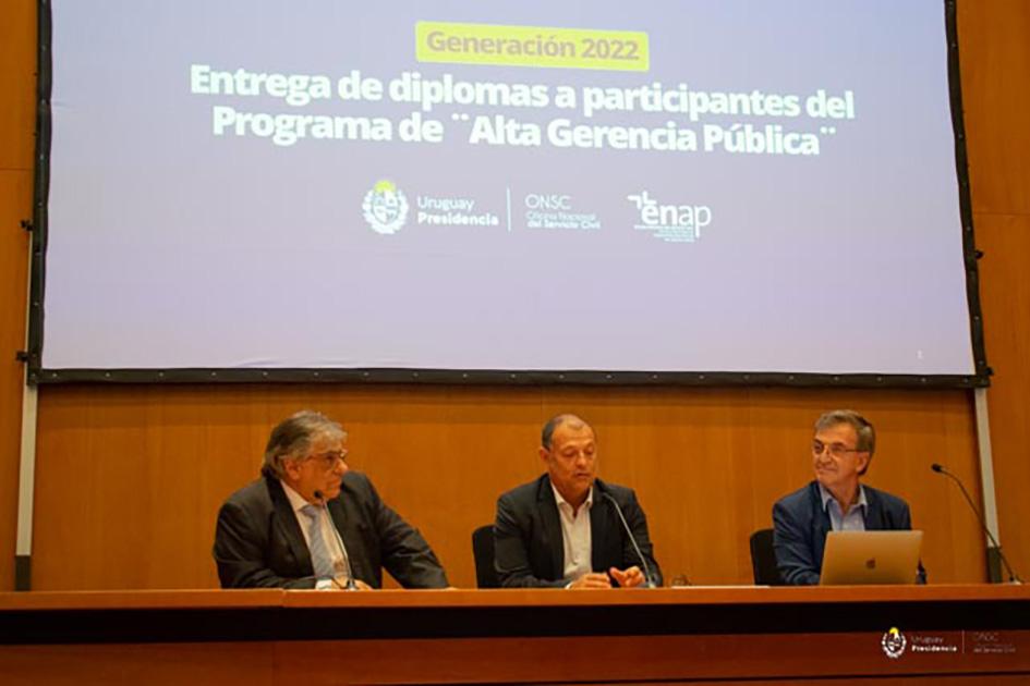 Cierre del Programa de “Alta Gerencia Pública” Cierre del Programa de “Alta Gerencia Pública”