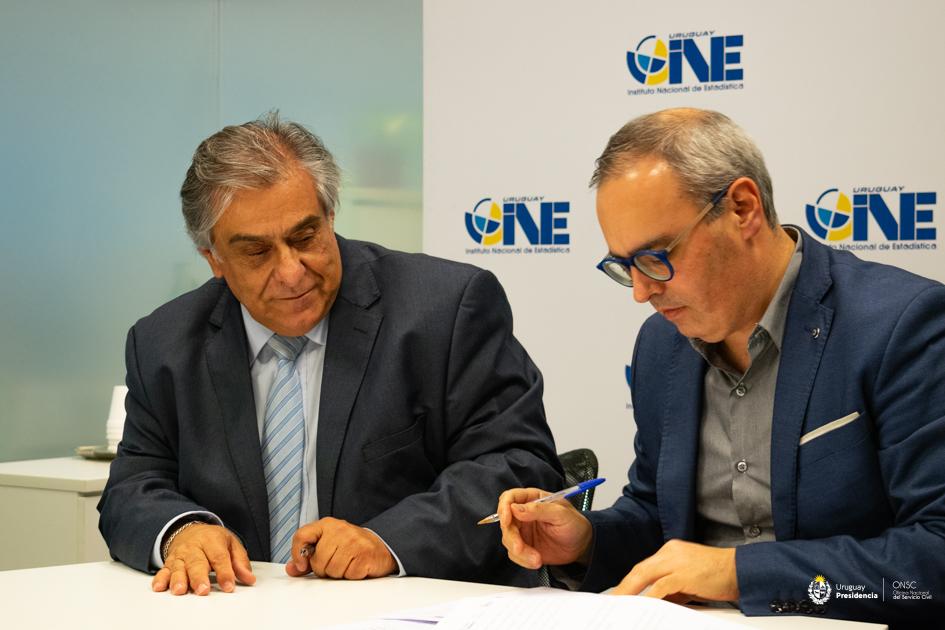 Director de ONSC, Ariel Sánchez y Director del INE, Diego Aboal
