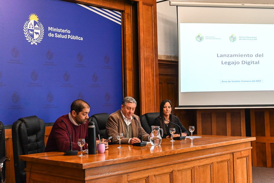 Rodrigo Márquez, Pierre Bianchi y Carla Mato - Presentación del Legajo Digital en el MSP Rodrigo Márquez, Pierre Bianchi y Carla Mato - Presentación del Legajo Digital en el MSP