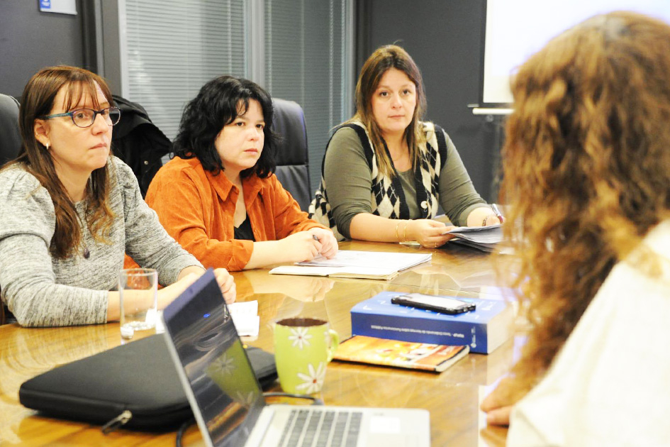 ONSC y COFE iniciaron la negociación por nuevo sistema de gestión del desempeño ONSC y COFE iniciaron la negociación por nuevo sistema de gestión del desempeño