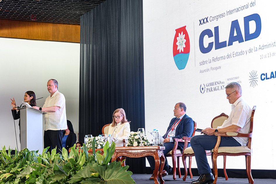 La ONSC participa en congreso del CLAD sobre la Reforma del Estado y la Administración Pública La ONSC participa en congreso del CLAD sobre la Reforma del Estado y la Administración Pública