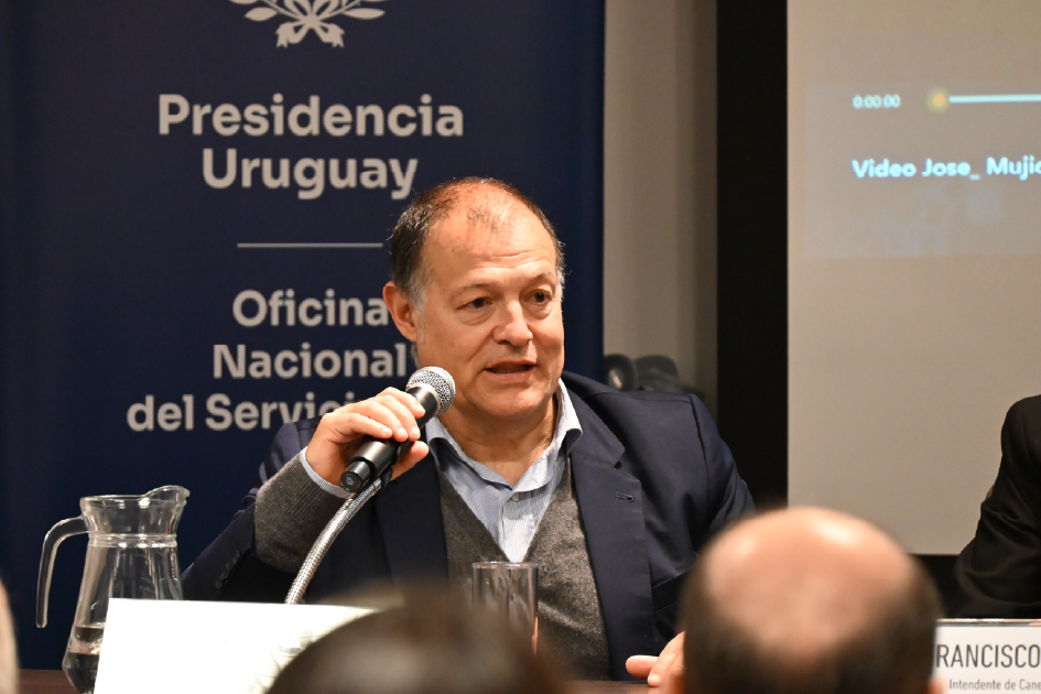 Conrado Ramos, Secretario General del CLAD Conrado Ramos, Secretario General del CLAD