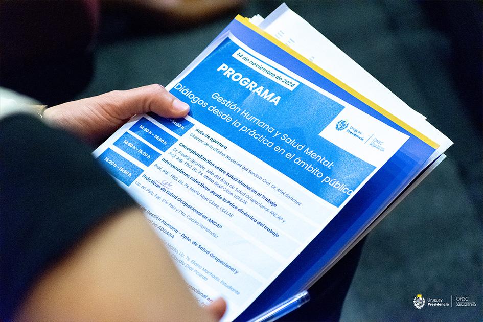 Gestión humana y Salud mental: “Diálogos desde la práctica en el ámbito público” Gestión humana y Salud mental: “Diálogos desde la práctica en el ámbito público”