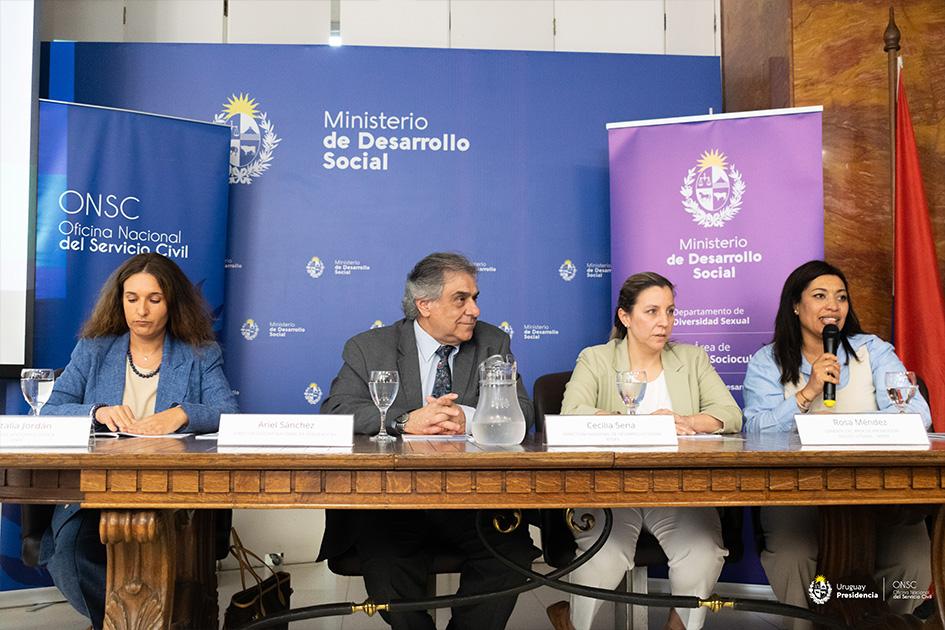 Presentación de la Guía Foto de autoridades