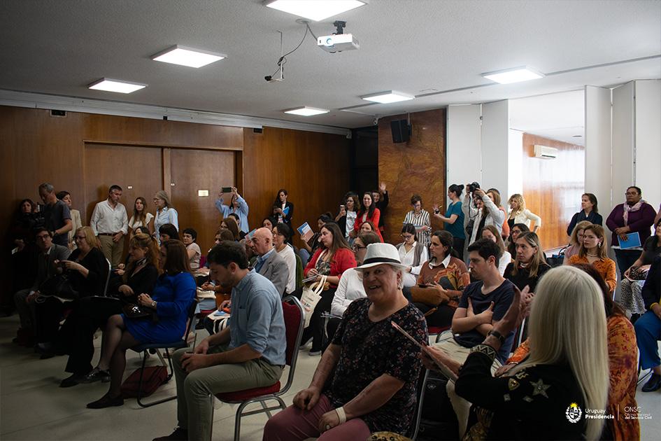 Presentación de la Guía Asistentes al evento