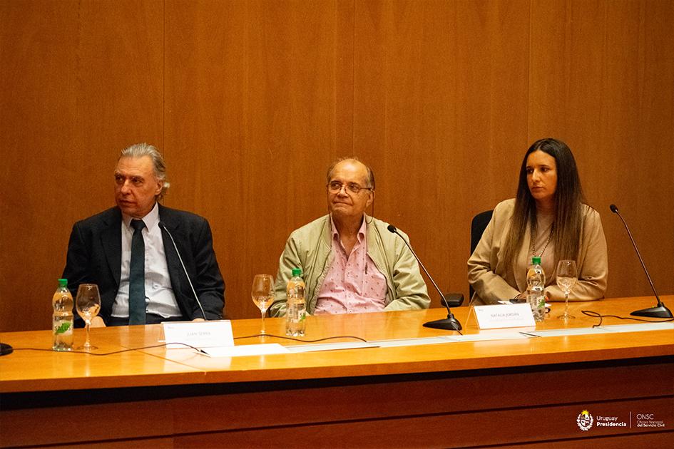 Docentes de los Cursos: Juan Serra, Jorge González y Natalia Jordán