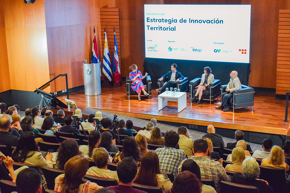 Asistentes al evento Personas en un auditorio