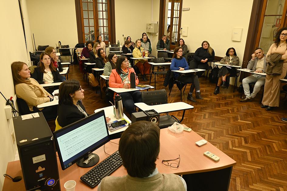 Encuentro de Replicadores/as para el Sistema de Gestión del Desempeño Personas en una clase