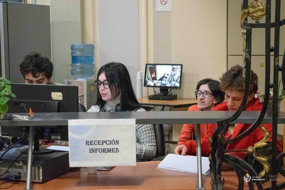 Desarrollo de nuevas prácticas socioeducativas y laborales Personas trabajando