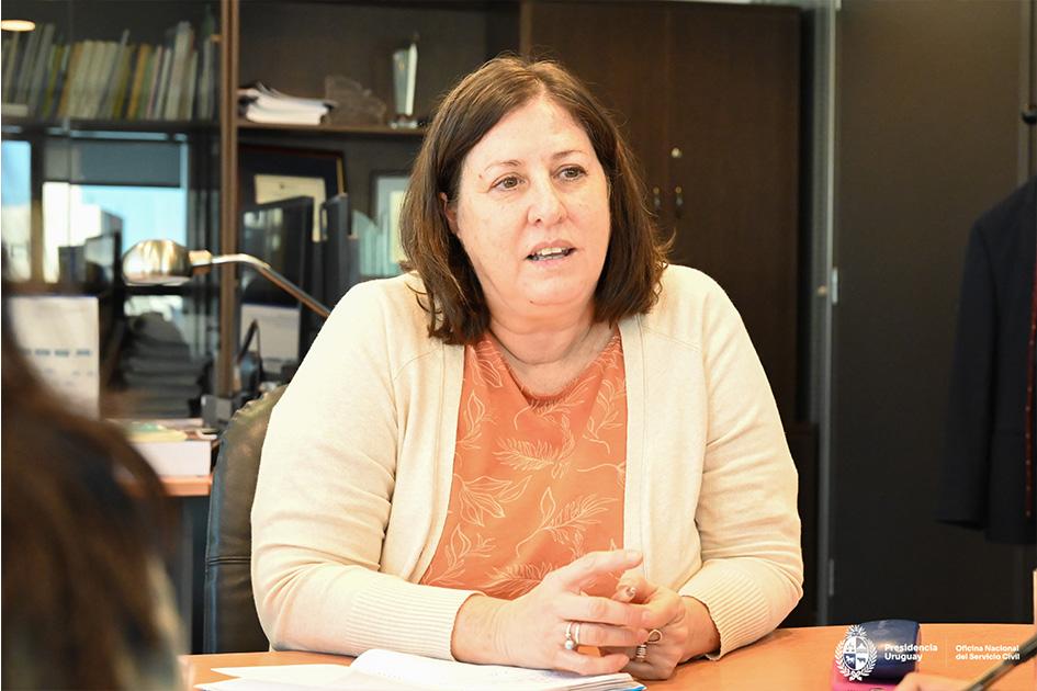 Gerenta del área Gestión del Empleo de la Función Pública, Karen Ferreira Gerenta del área Gestión del Empleo de la Función Pública, Karen Ferreira