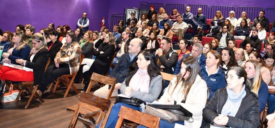 ONSC continúa capacitando a funcionarios de las intendencias y municipios en el interior del país Personas asistentes al curso