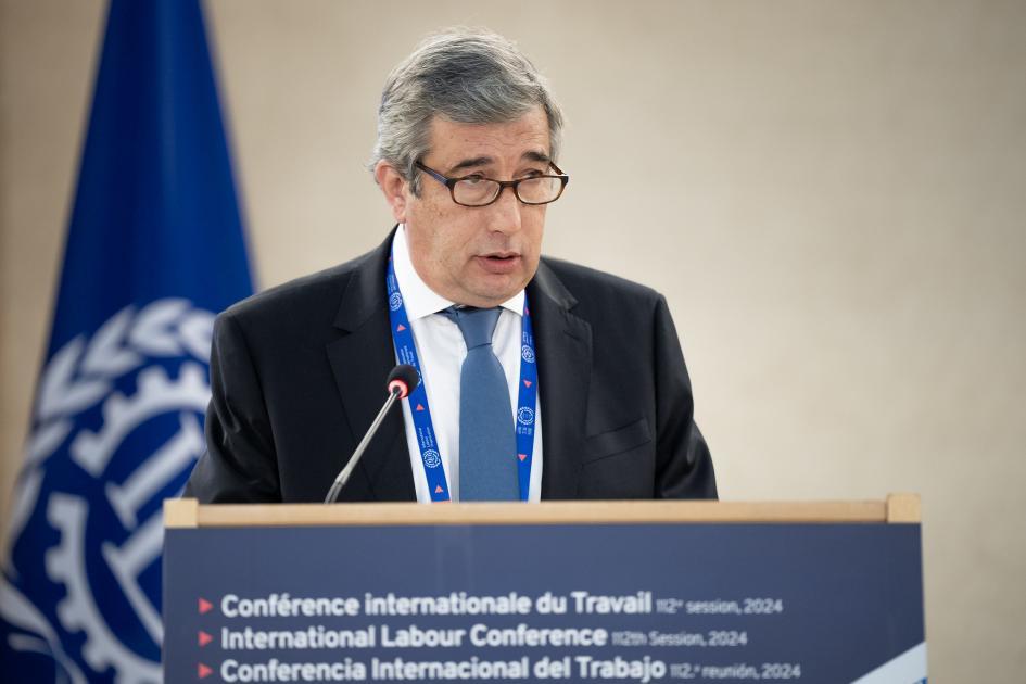 Ministro de Trabajo en la OIT Foto del Ministro de Trabajo