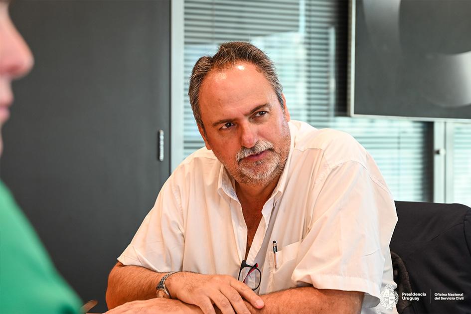 Escribano Julio Martínez Escribano Julio Martínez