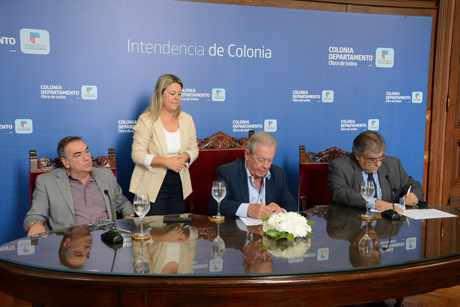 Convenio de Cooperación Intendencia de Colonia-ONSC Convenio de Cooperación Intendencia de Colonia-ONSC