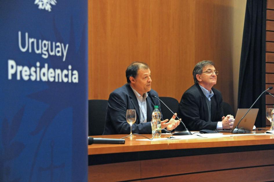 Conrado Ramos y Ricardo Chiesa Conrado Ramos y Ricardo Chiesa - Director de Servicio CIvil y asesor