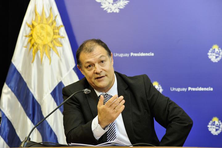Director de Oficina Nacional de Servicio Civil, Conrado Ramos.