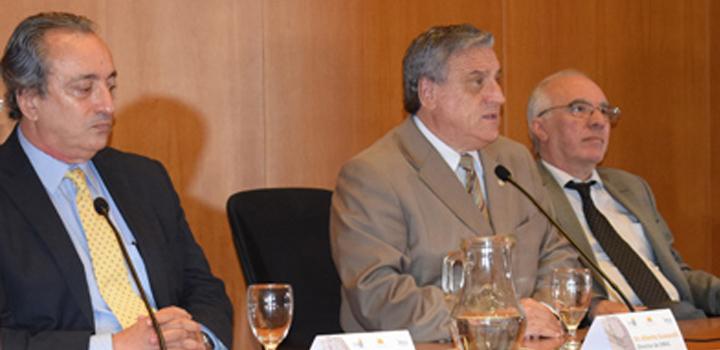 Mesa de presentadores Mesa de presentadores