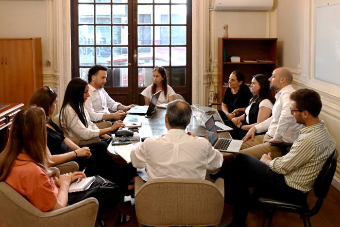 Primera instancia de trabajo entre ONSC y MI para avanzar en acciones de formación