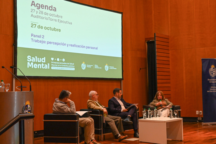 Panel 2: “Trabajo: percepción y realización personal” Panel 2: “Trabajo: percepción y realización personal”