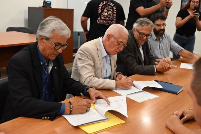 Gobierno y Unión de Sindicatos Policiales firman histórico acuerdo 