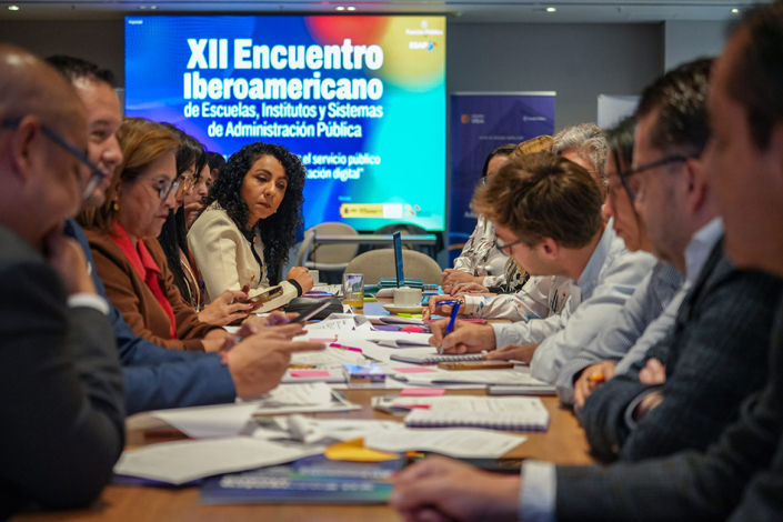 Personas sentadas