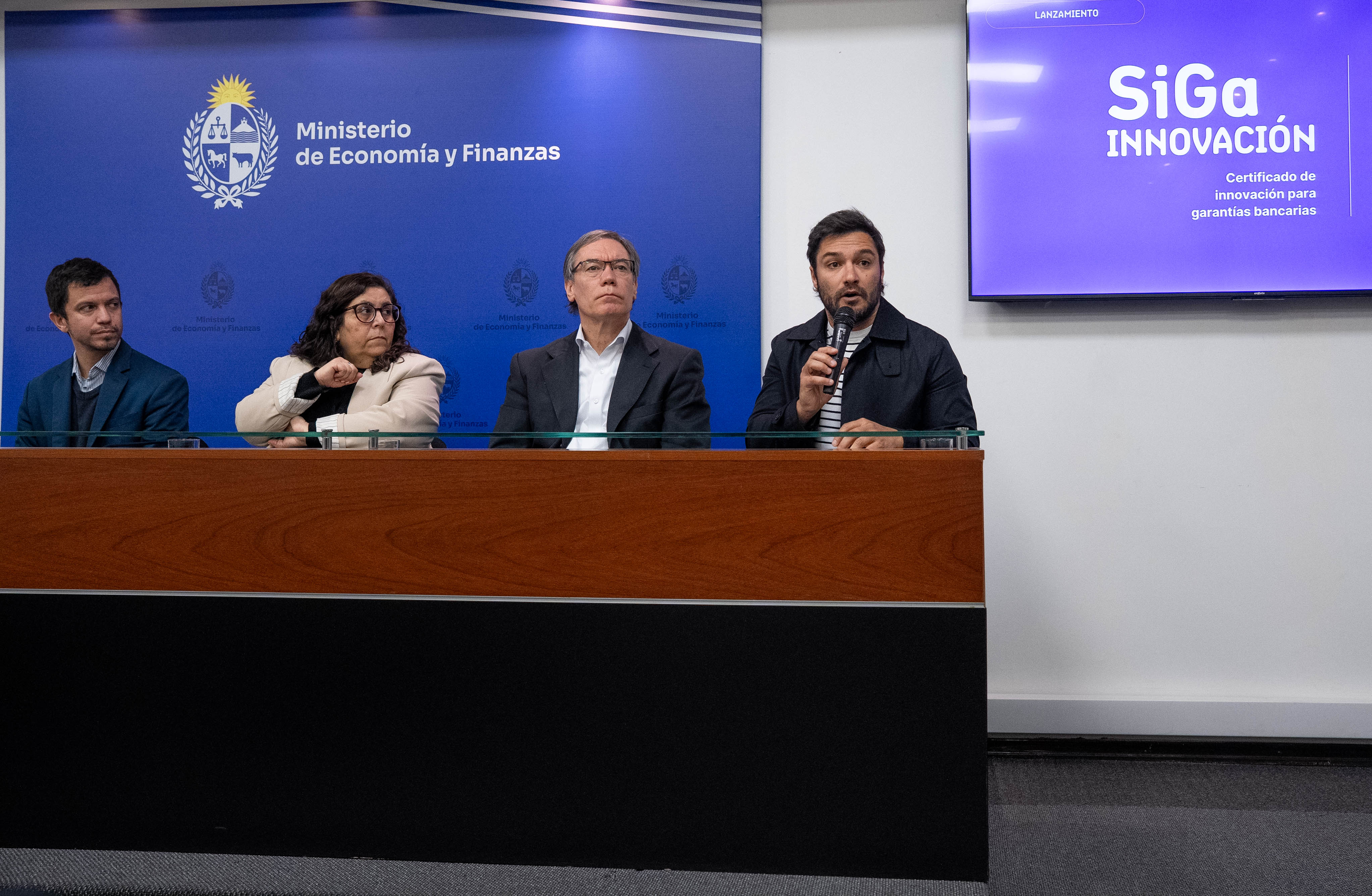 Brunini, Golberg, Vallcorba y Dorrego