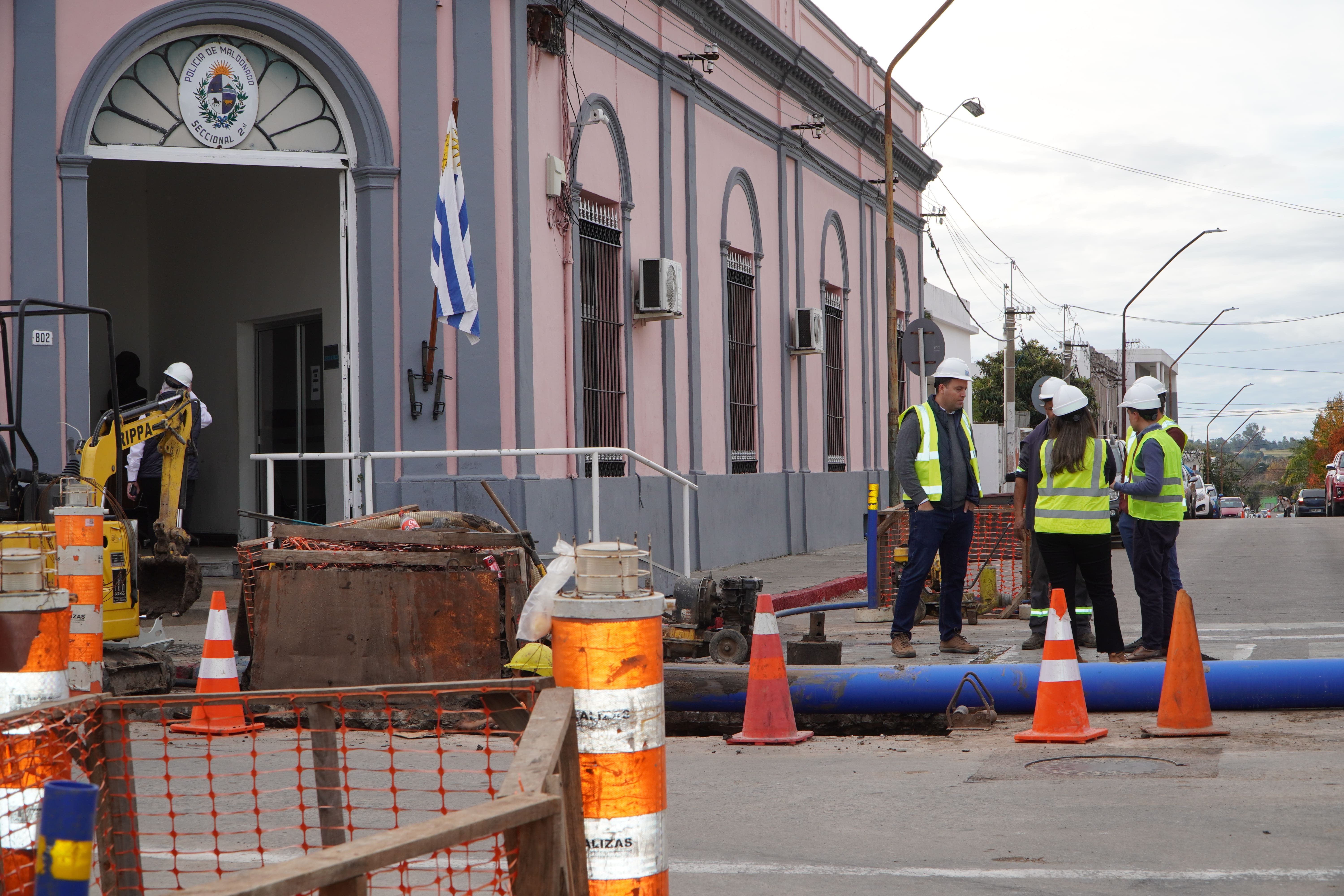 Obras frente a la Intendencia de Maldonado