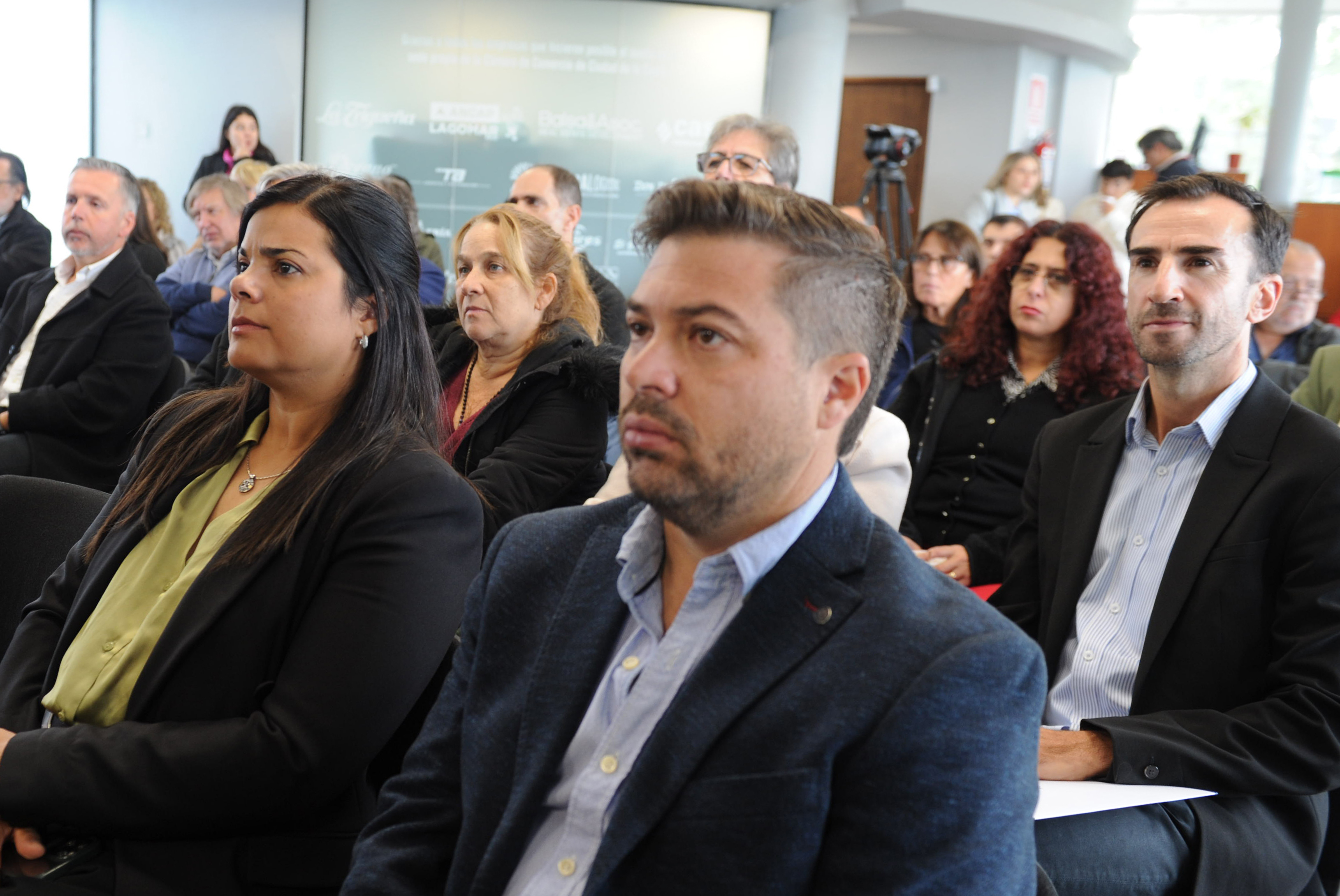 Participantes de la disertación de Jorge Díaz