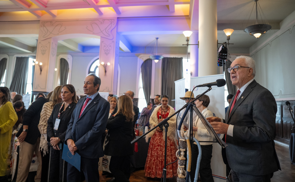 Canciller Mario Lubetkin brinda discurso en la apertura del 13.º Encuentro de la Convergencia Empresarial de Mujeres del Mercosur.