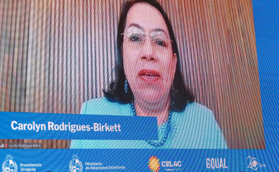 Carolyn Rodrigues Birkett, candidata a la secretaría general de la ONU, habla durante el Diálogo Regional sobre el Futuro Liderazgo de las Naciones Unidas
