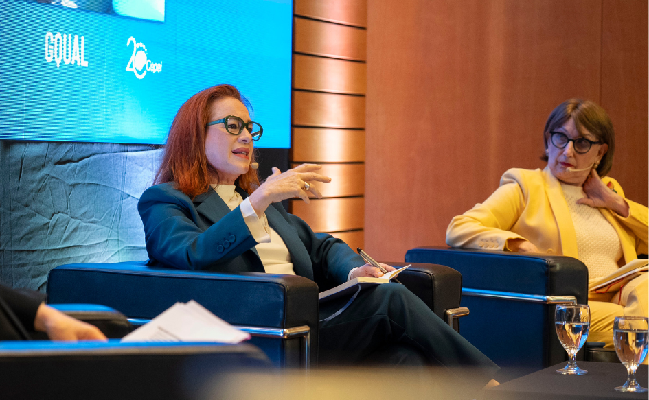 Candidata a la ONU, María Espinosa, habla en el auditorio de Torre Ejecutiva, durante el Diálogo Regional sobre el Futuro Liderazgo de las Naciones Unidas