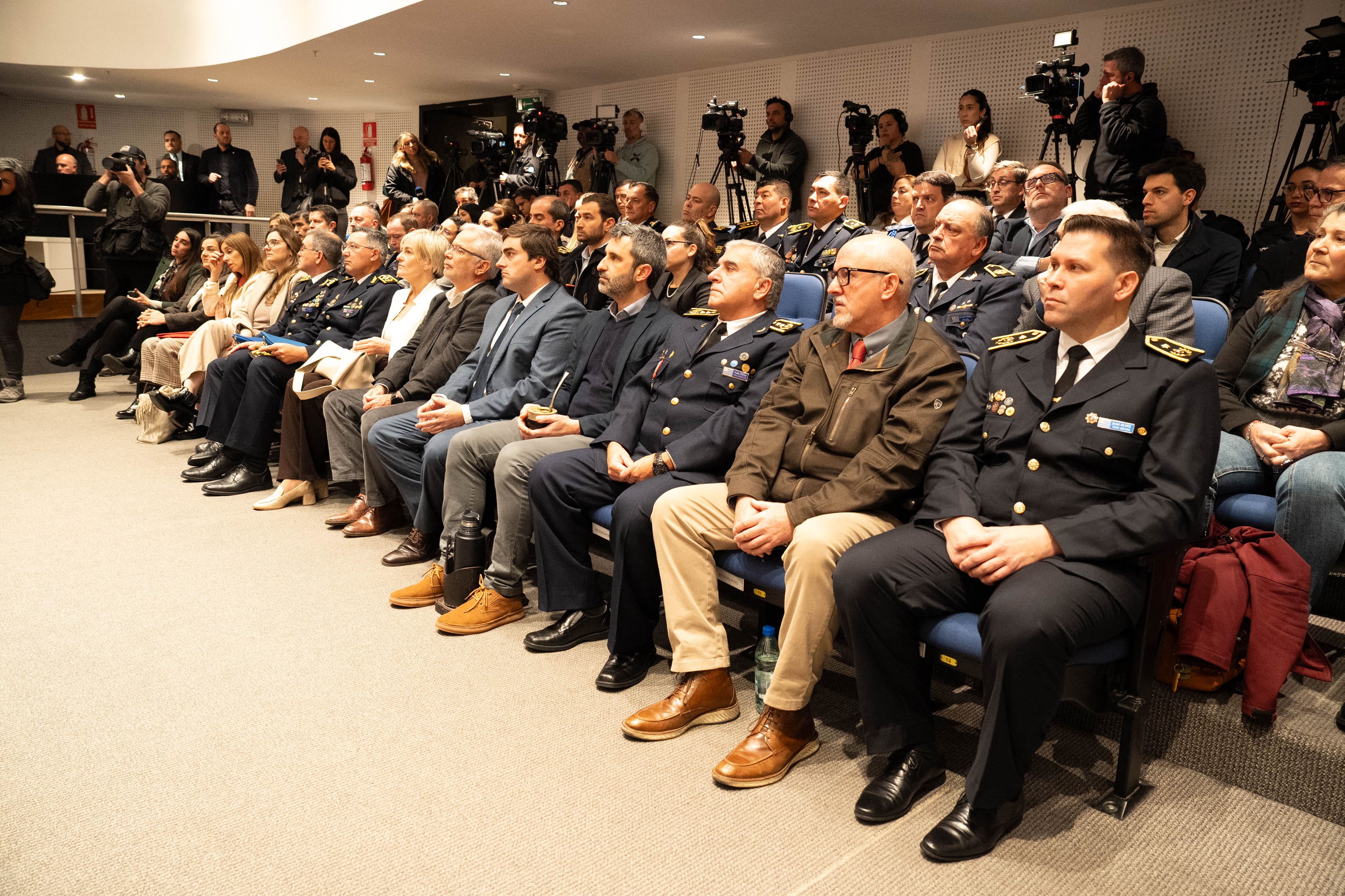 Público presente en la presentación de la Alerta Amber Uruguay