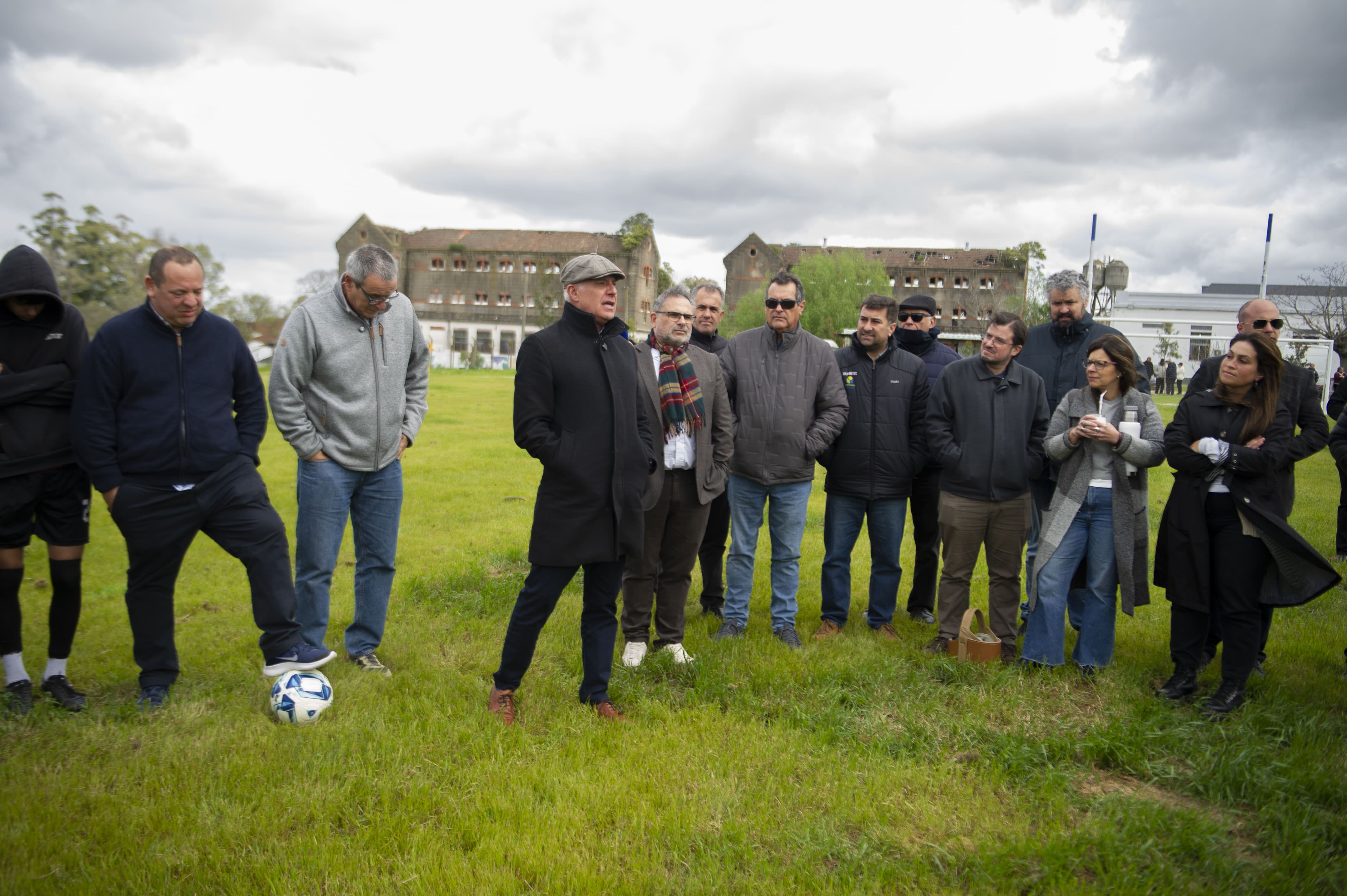 Autoridades visitan la Colonia Berro