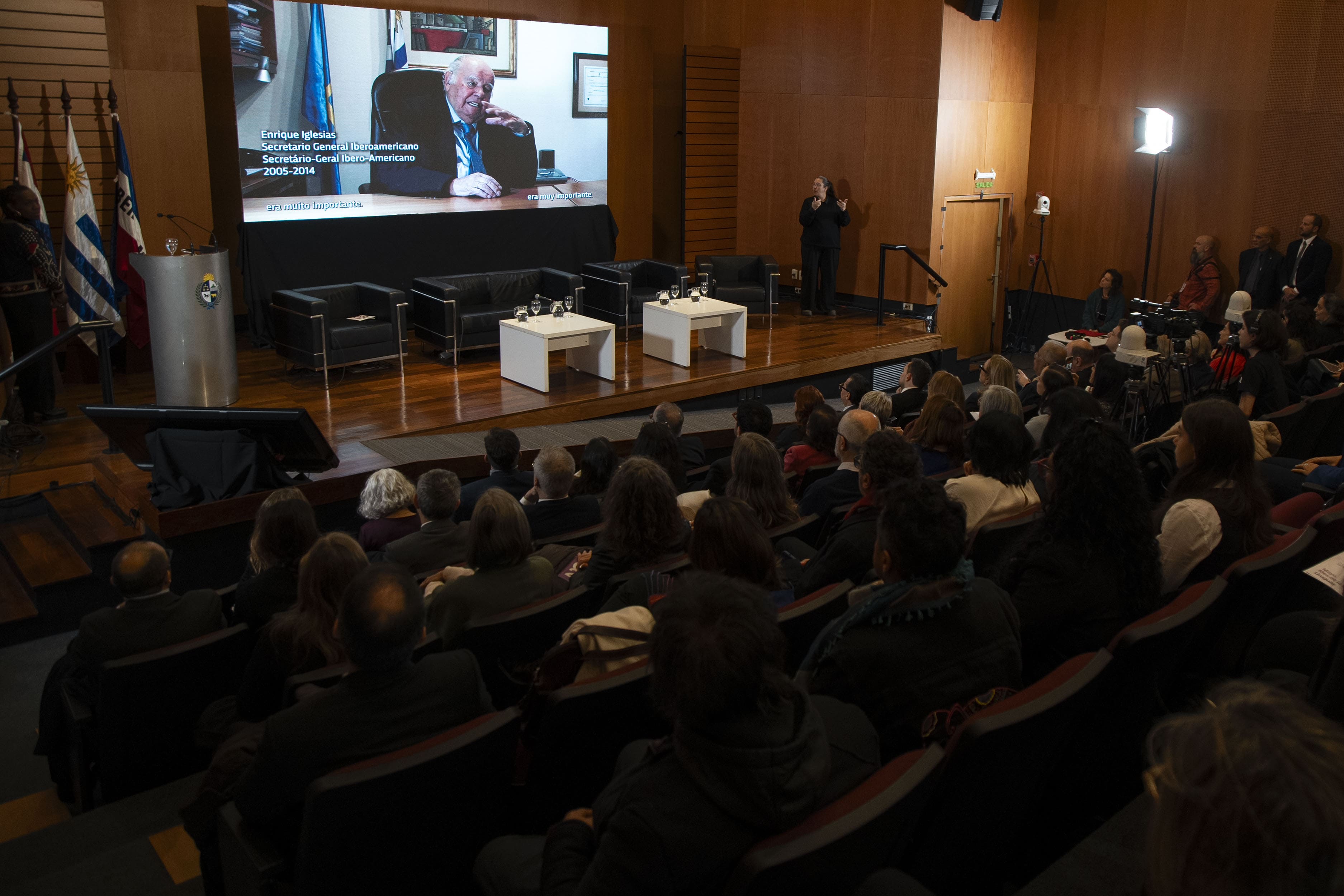 Palabras de Enrique Iglesias durante el seminario