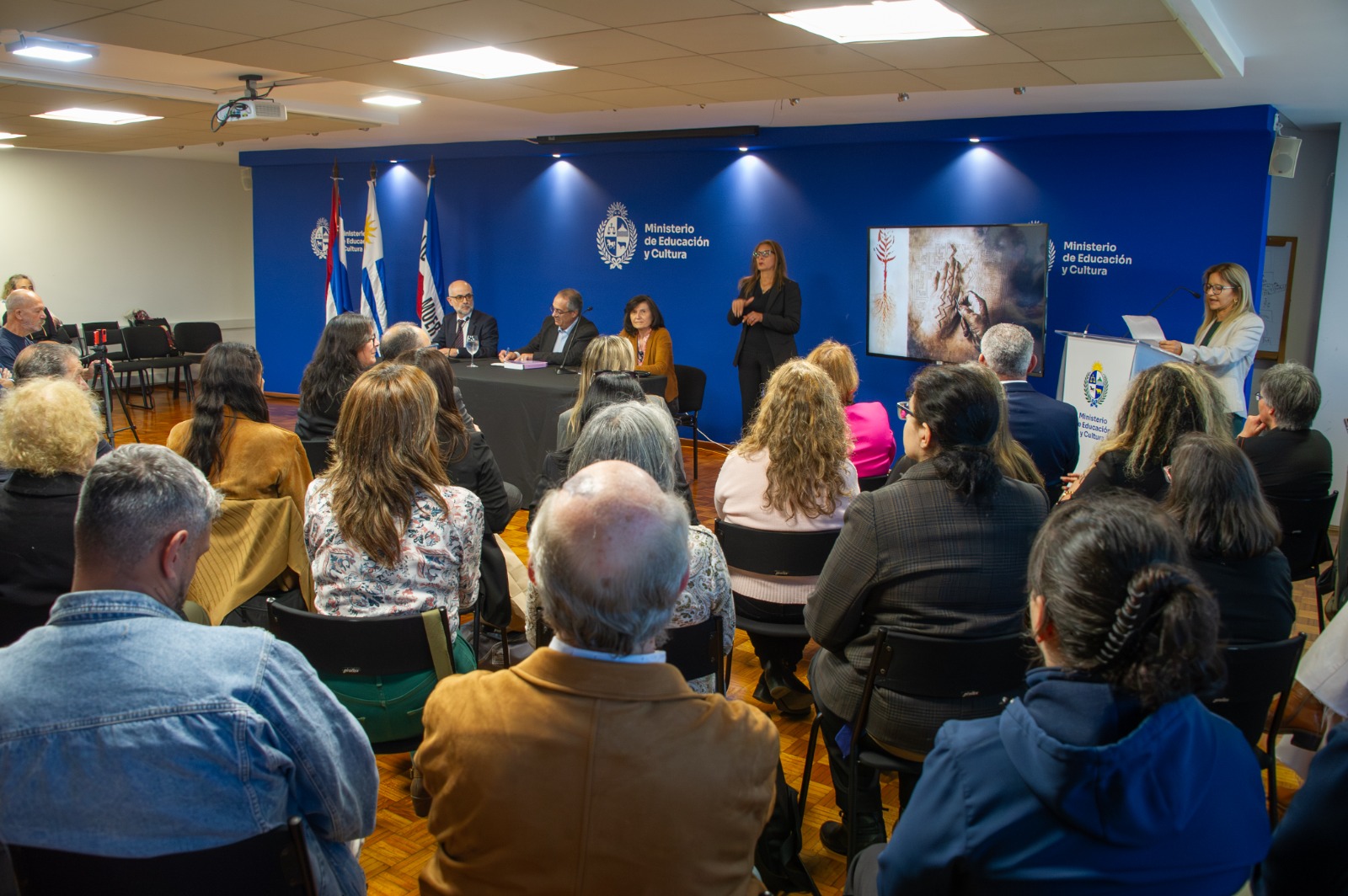 Público y autoridades