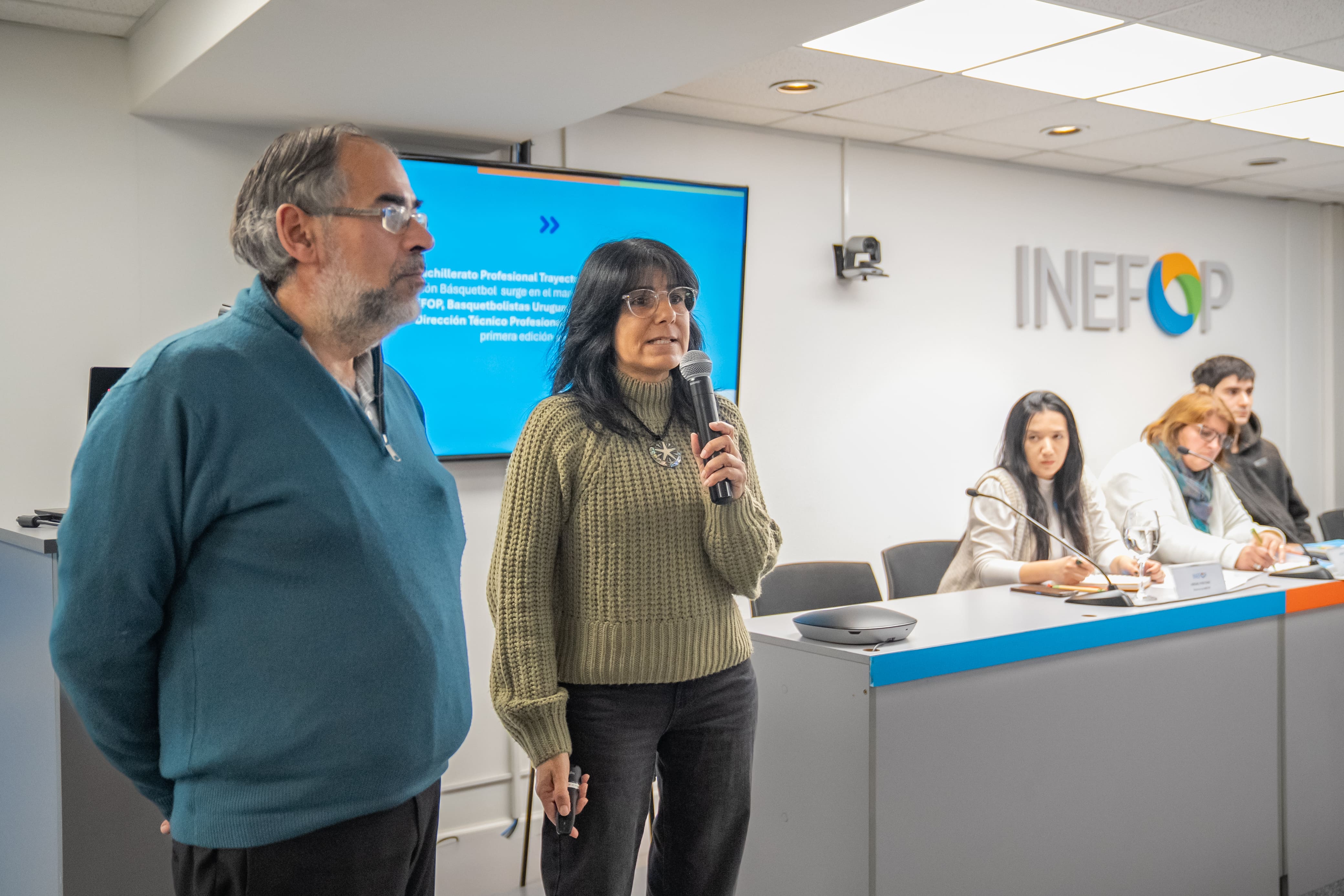 Autoridades en presentación de nuevo bachillerato