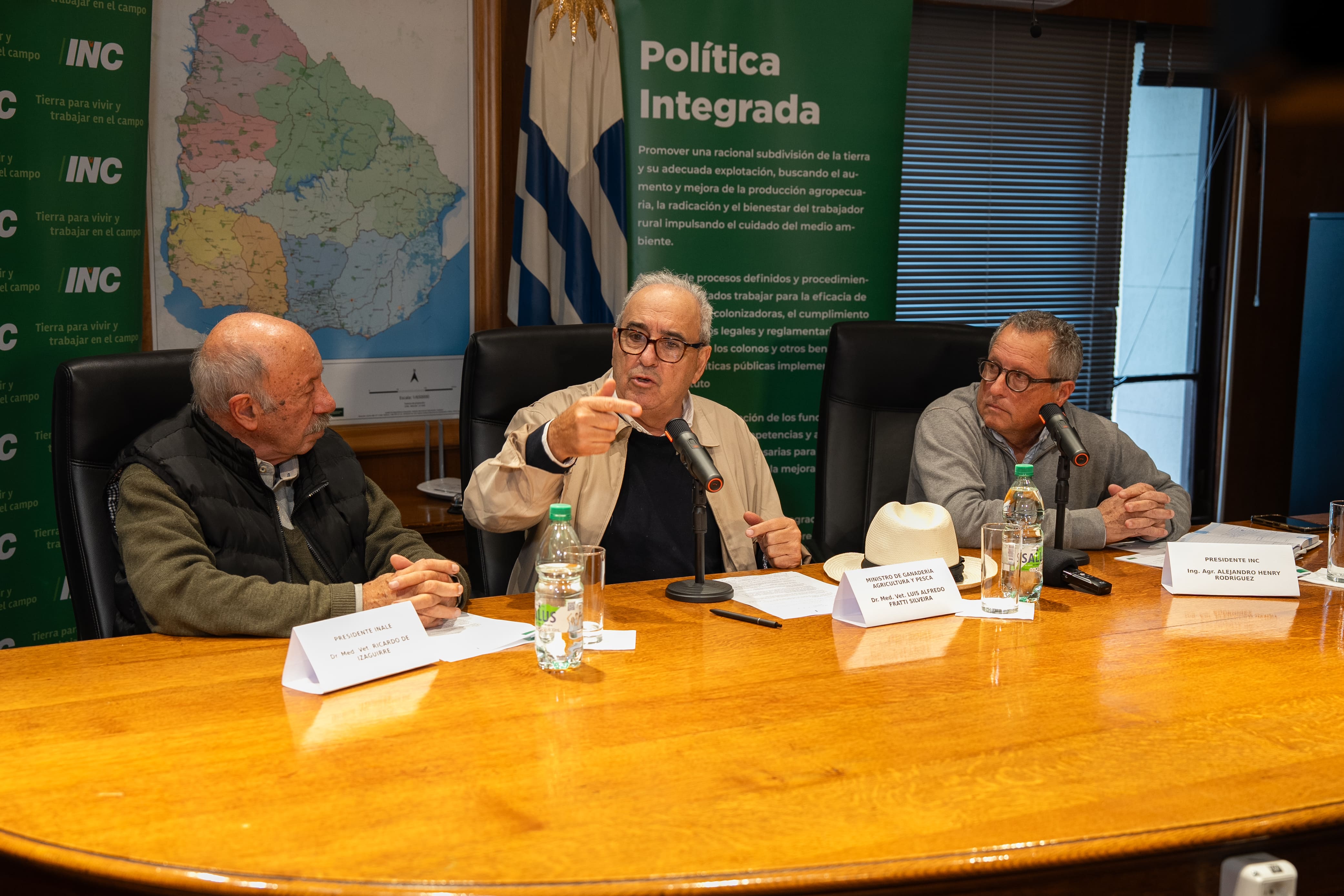 Ricardo de Izaguirre, Alfredo Fratti y Alejandro Henry