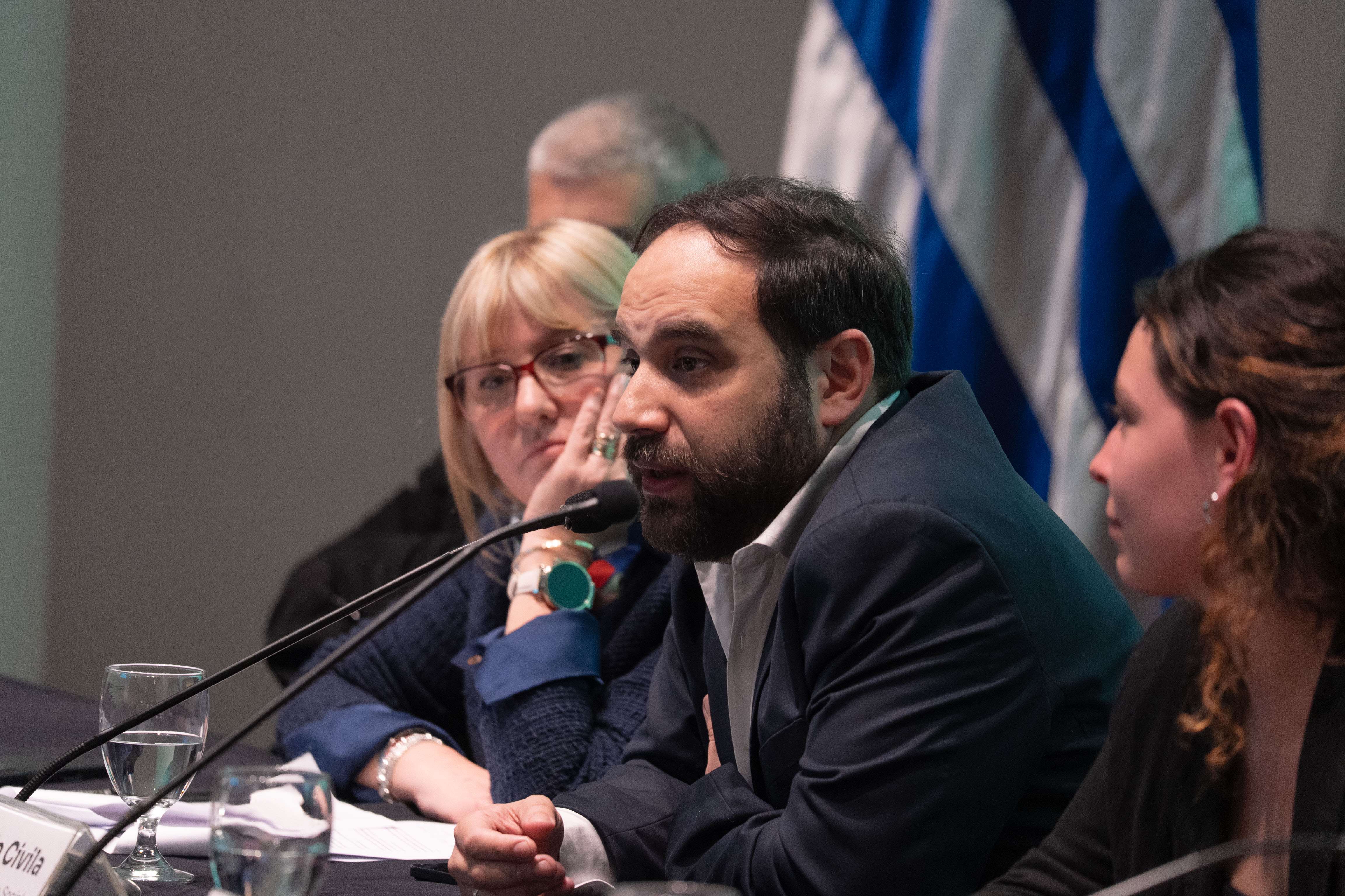 Civila y autoridades