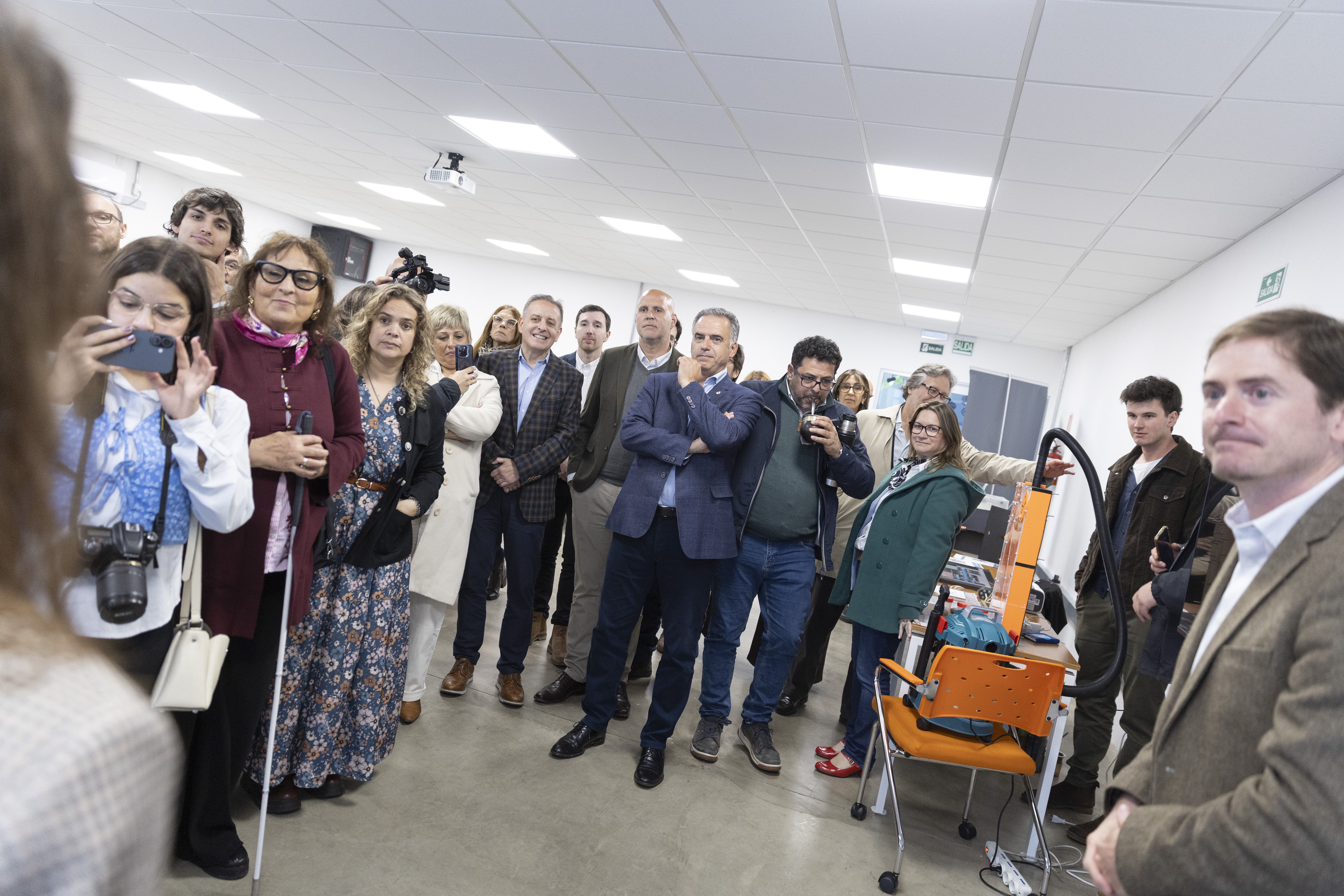 Presidente Orsi y autoridades