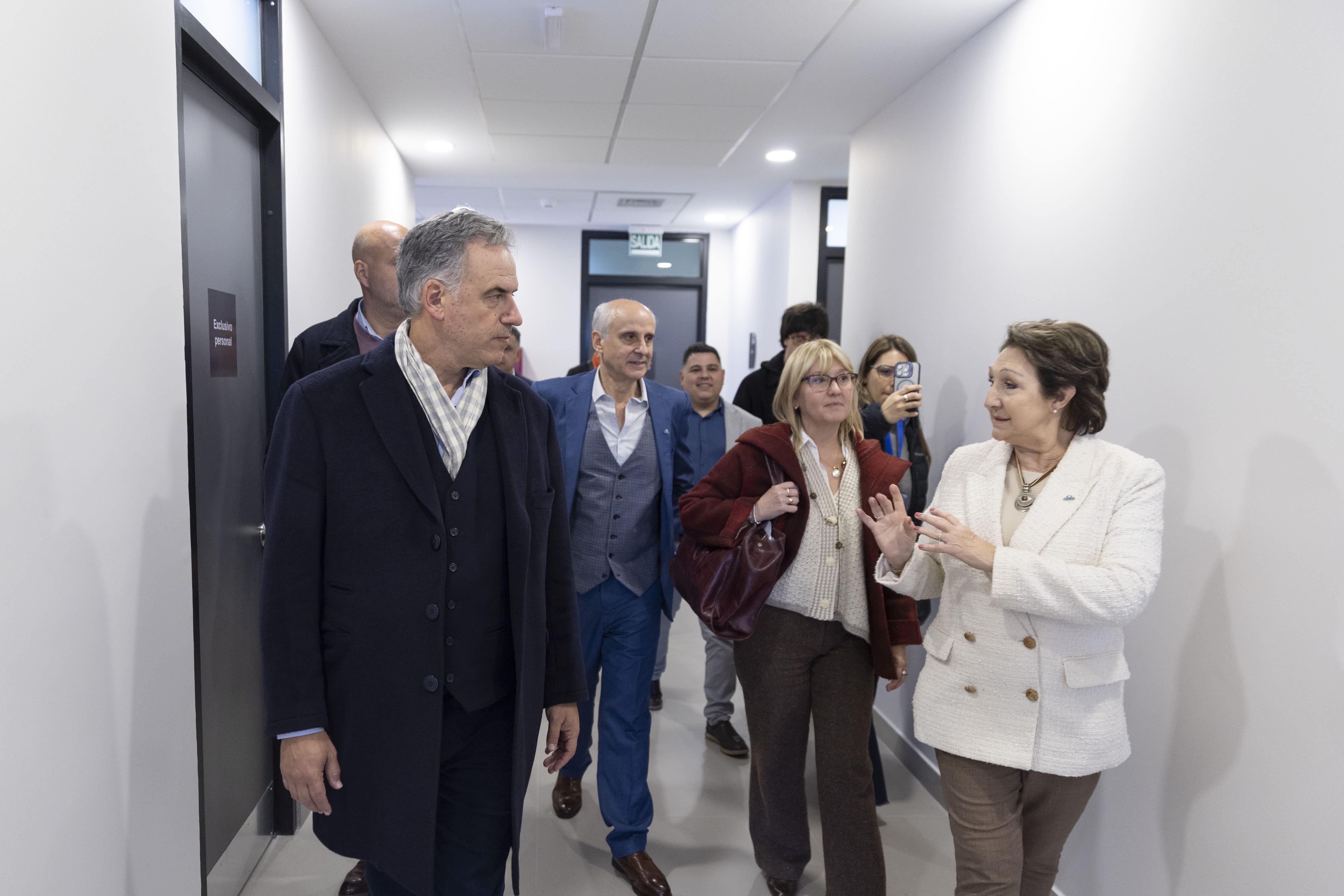 Presidente Orsi recorre instalaciones de Comeca en Santa Lucía, Canelones