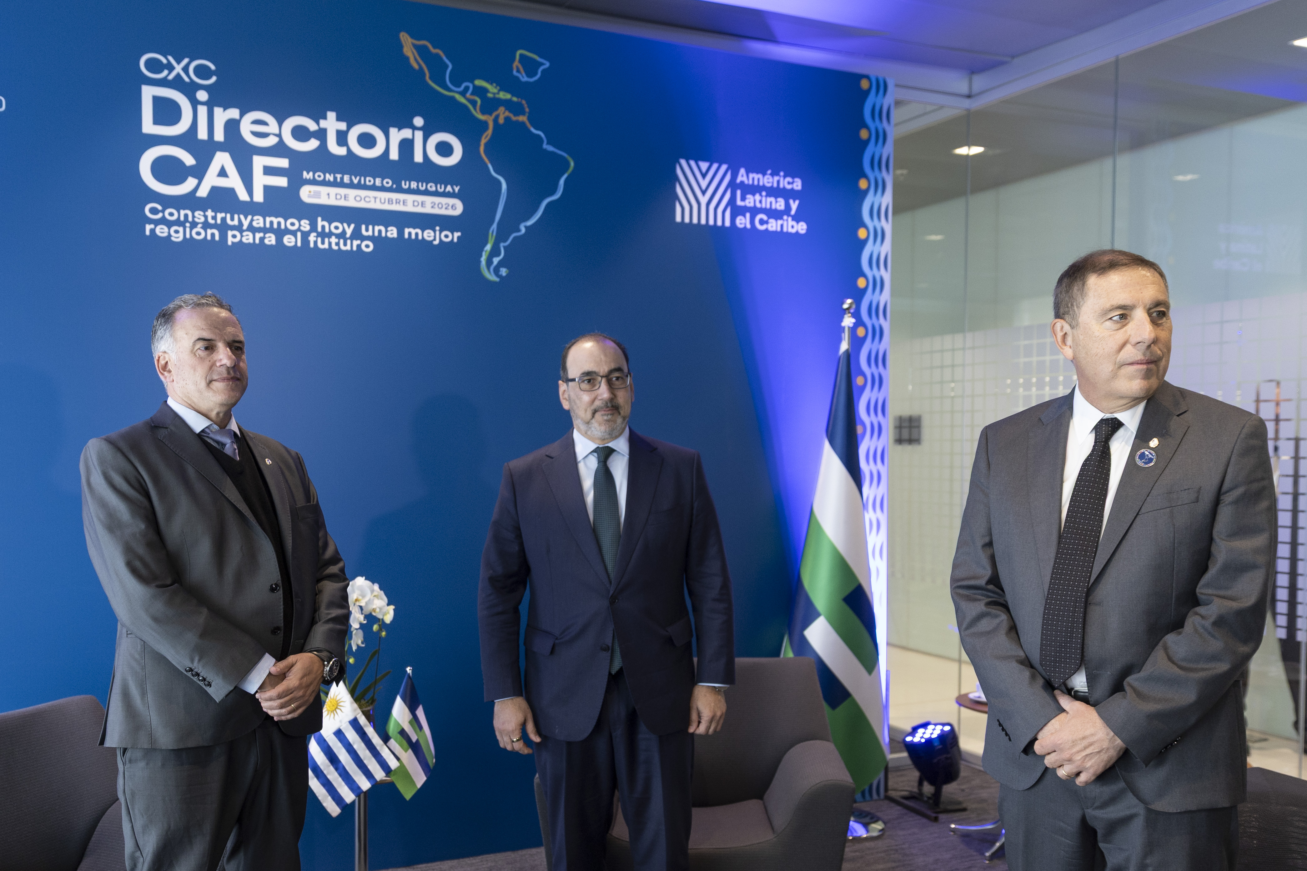 Yamandú Orsi, Sergio Díaz-Granados y Gabriel Oddone