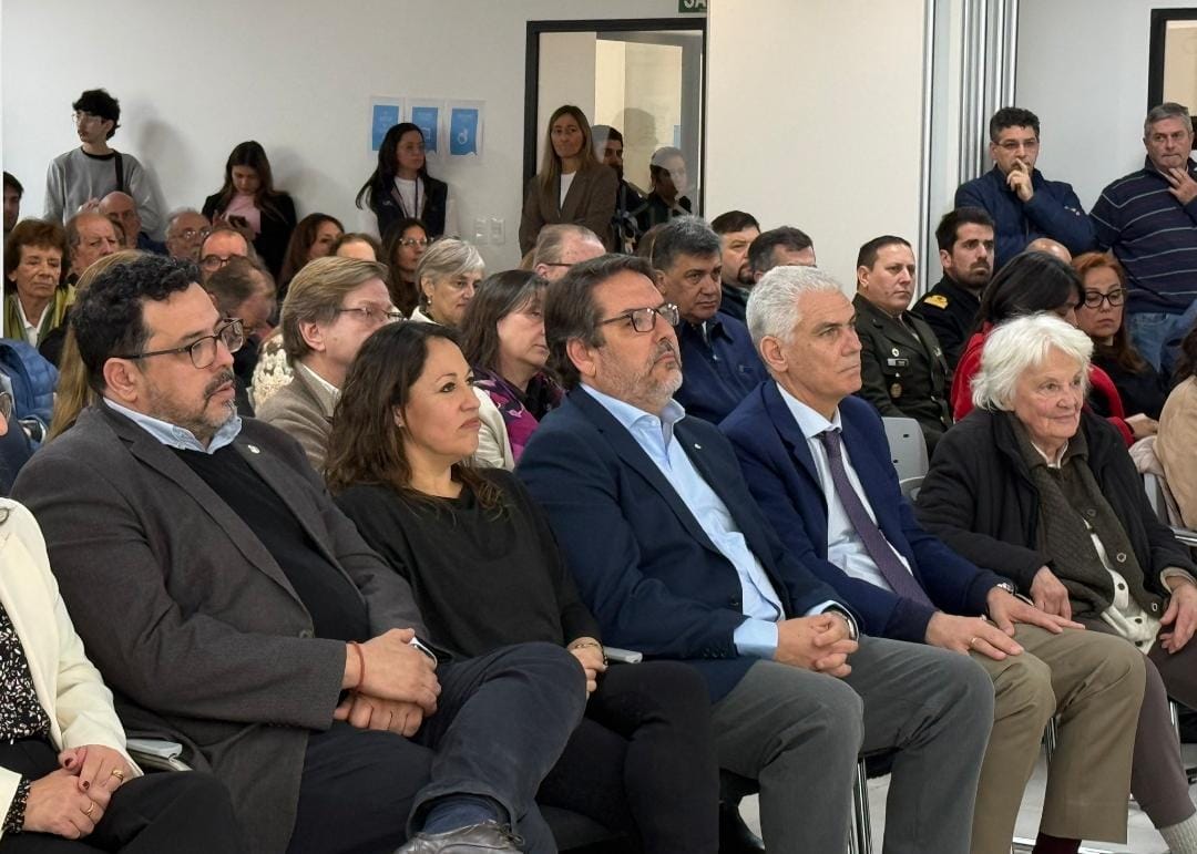 Sanchez y autoridades