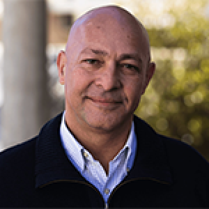 Foto tipo retrato de Hugo Odizzio