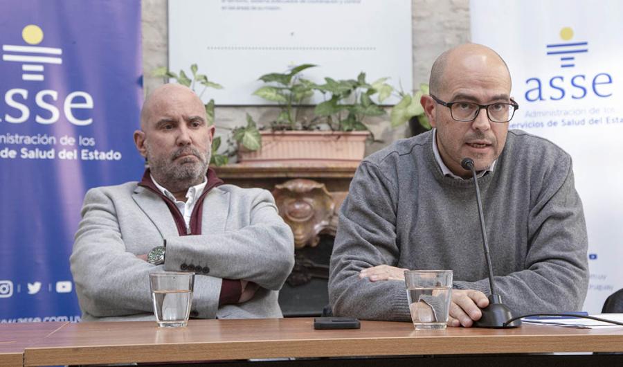 Autoridades en conferencia
