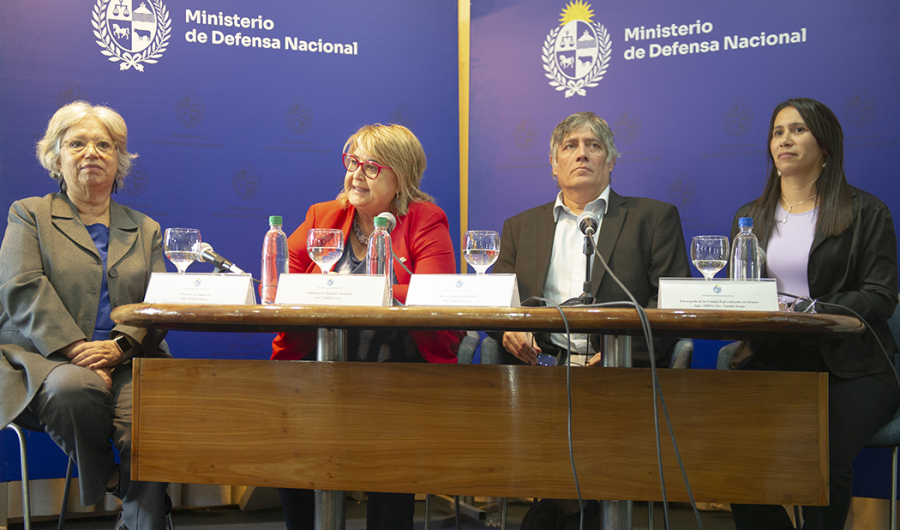 Mónica Xavier, Sandra Lazo