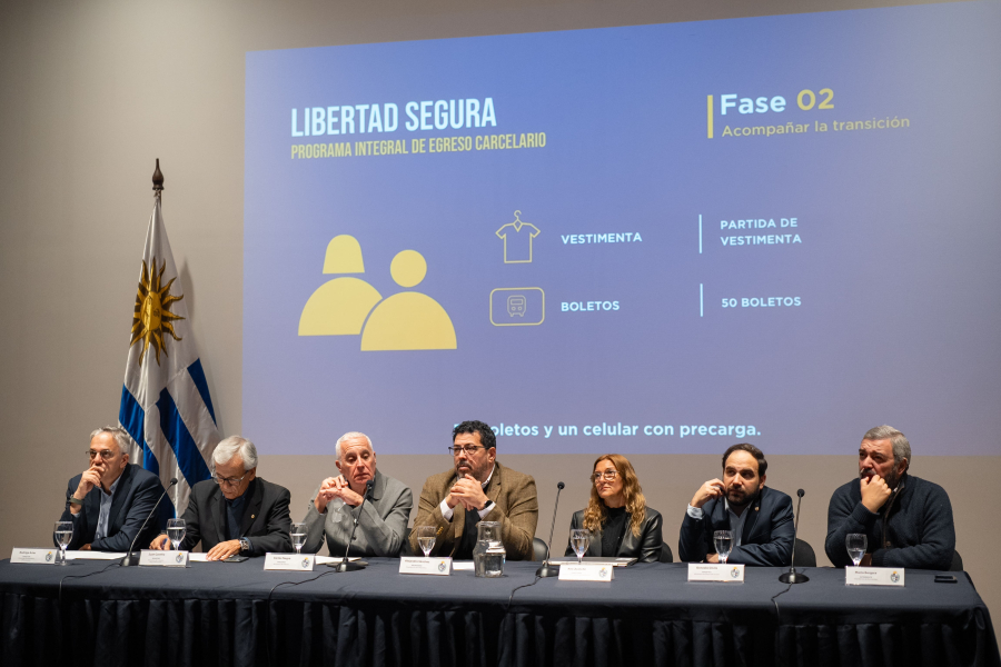 Autoridades en la presentación de Libertad Segura