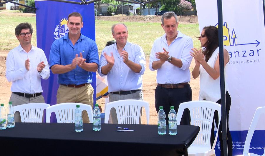 Autoridades del MVOT